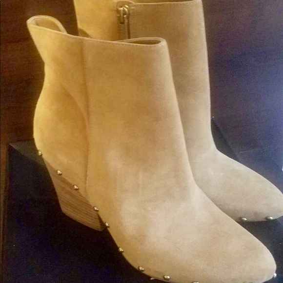 COPY - BCBGeneration Jonnie Boots Size 10M - Picture 2 of 7